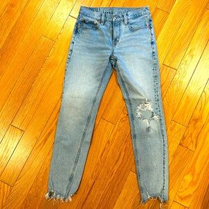 American Eagle 90’s Jeans